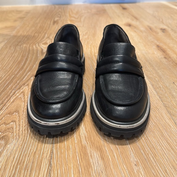 Paul Green Lug Loafers Black Super Soft Leather. Fits 8.5 - Picture 3 of 9